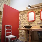 Le Bouton D'or 3 Etoiles 8 Kms Puydufou Hébergement de vacances Chambretaud