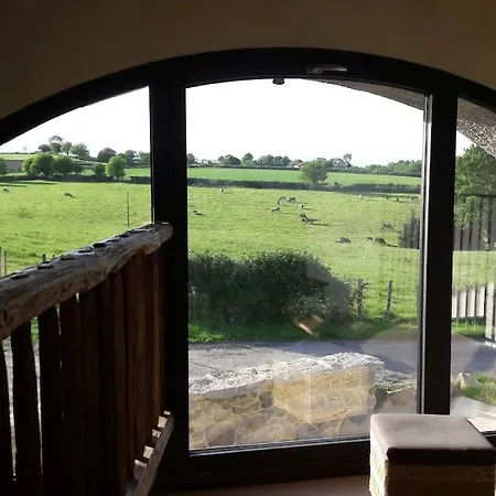 Le Bouton D'or 3 Etoiles 8 Kms Puydufou Holiday home Chambretaud