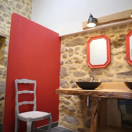 Le Bouton D'or 3 Etoiles 8 Kms Puydufou Holiday home Chambretaud
