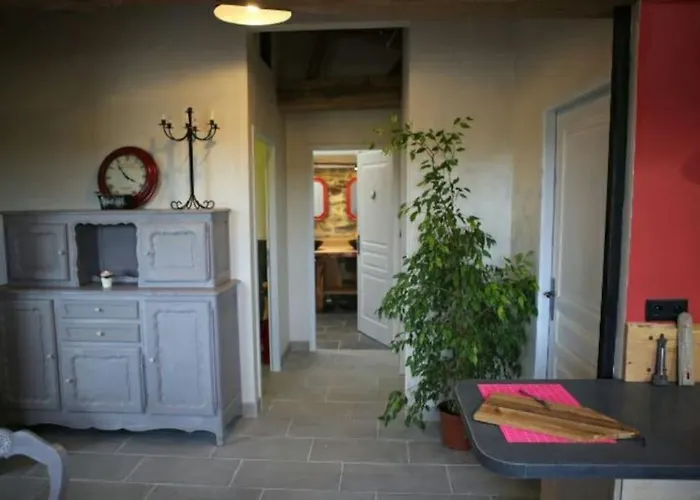 Prázdninový dům Le Bouton D'or 3 Etoiles 8 Kms Puydufou Chambretaud