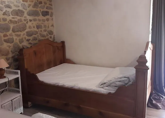 Le Bouton D'or 3 Etoiles 8 Kms Puydufou *