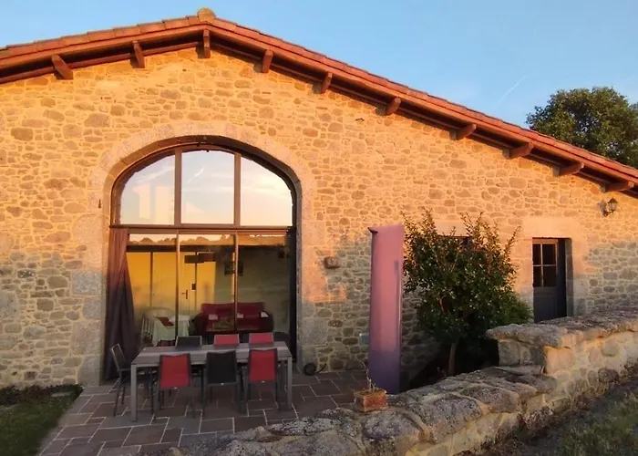 Le Bouton D'or 3 Etoiles 8 Kms Puydufou